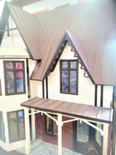 Load image into Gallery viewer, Lawbre - Raven&#39;s Croft Tudor
