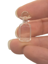 Load image into Gallery viewer, Glass Craft – Handblown Glass Jar with Stopper
