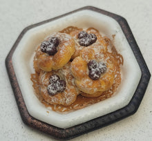 Load image into Gallery viewer, Beignets on Plate
