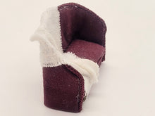 Load image into Gallery viewer, Dollhouse Miniature ~ 1:24 Scale, Red Sofa with White Blanket

