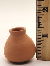 Load image into Gallery viewer, Dollhouse Miniature ~ 1:12 Scale, 5pc Terracotta Pot Set
