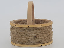 Load image into Gallery viewer, Al Chandronnait – Round Rope Basket with Wooden Handle
