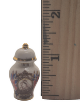 Load image into Gallery viewer, English RM – Porcelain Urn w/ Queen Victoria and British Flag Imagery
