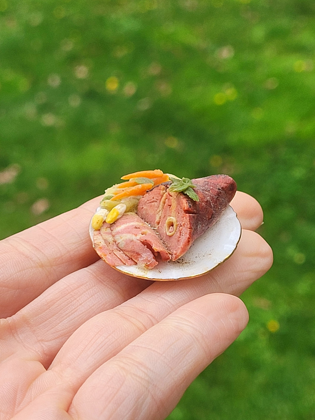 Roast ham sliced with carrots