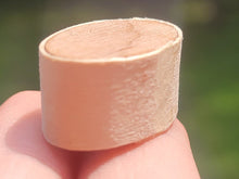 Load image into Gallery viewer, Al Chandronnait – Little Skinny Closed Shaker Box
