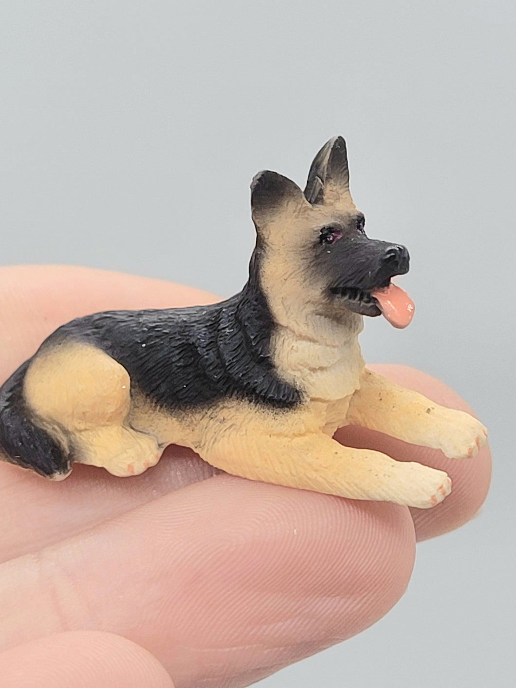 Dollhouse Miniature ~ 1/2