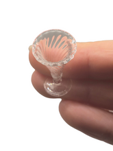 Load image into Gallery viewer, Glass Craft – Clear Vase with Inlaid Twist Design
