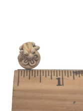 Load image into Gallery viewer, Zadar – Unpainted Frog Figurine
