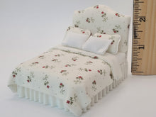 Load image into Gallery viewer, Handmade 3pc Cream &amp; Floral Bedroom Set
