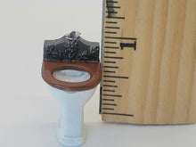 Load image into Gallery viewer, Dollhouse Miniature ~ 1:24 Scale, Porcelain &amp; Metal 4pc Bathroom Set
