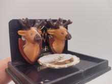 Load image into Gallery viewer, Dollhouse Miniature ~ Reutter Porcelain, Hunters Deer Heads &amp; Elk Plate
