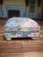 Load image into Gallery viewer, 3pc Faded Floral Sofa, Ottoman and Arm Chair Set *Pre-Owned*
