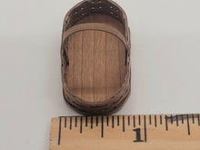 Load image into Gallery viewer, Al Chandronnait – Oval Woven Basket with Handle
