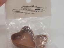 Load image into Gallery viewer, Al Chandronnait – Wooden Heart Box with Lid
