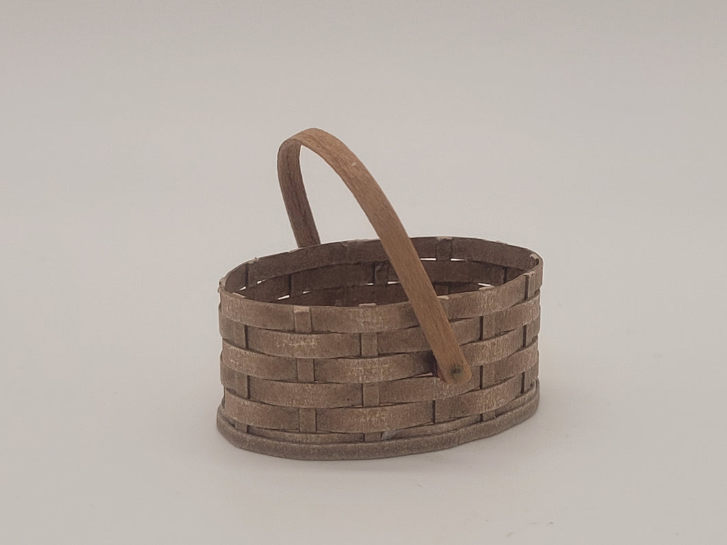 Al Chandronnait – Oval Woven Basket with Moving Handle