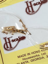 Load image into Gallery viewer, Houseworks Doorknobs &amp; Key Product #H1114
