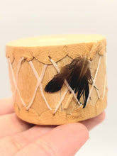 Load image into Gallery viewer, Dollhouse Miniature ~ 1:12 Scale, Drum with Leather Canvas
