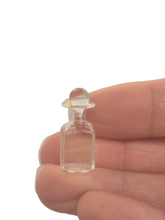 Load image into Gallery viewer, Glass Craft – Handblown Glass Jar with Stopper
