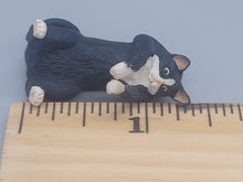 Load image into Gallery viewer, Resin Tuxedo Cat Playing
