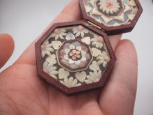 Load image into Gallery viewer, 1½&quot; Sailor&#39;s Valentine with White and Pink Shells &amp; Flowers – by Pam Friend
