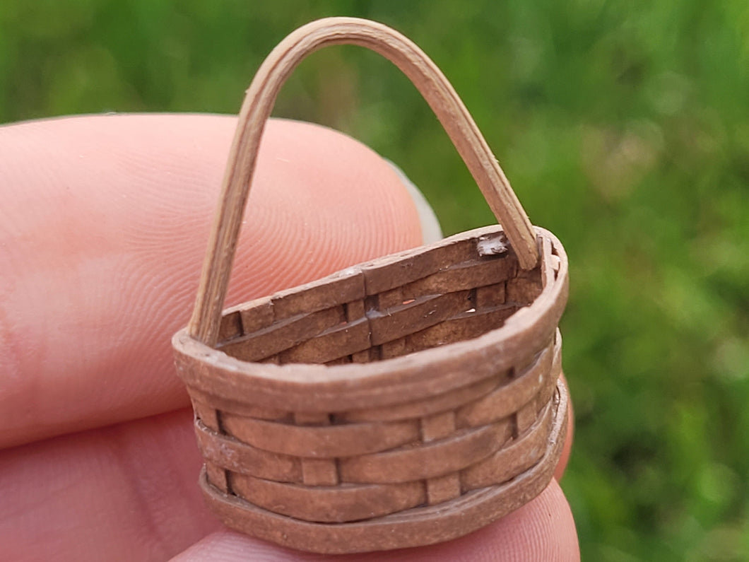 Al Chandronnait - Hanging Half-Basket