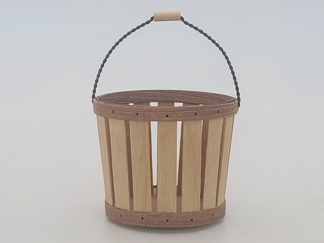 Al Chandronnait – Large Vegetable Basket with Wire Handle