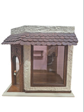 Load image into Gallery viewer, Bruin Haus One Room Decorated Roombox *Unfurnished*
