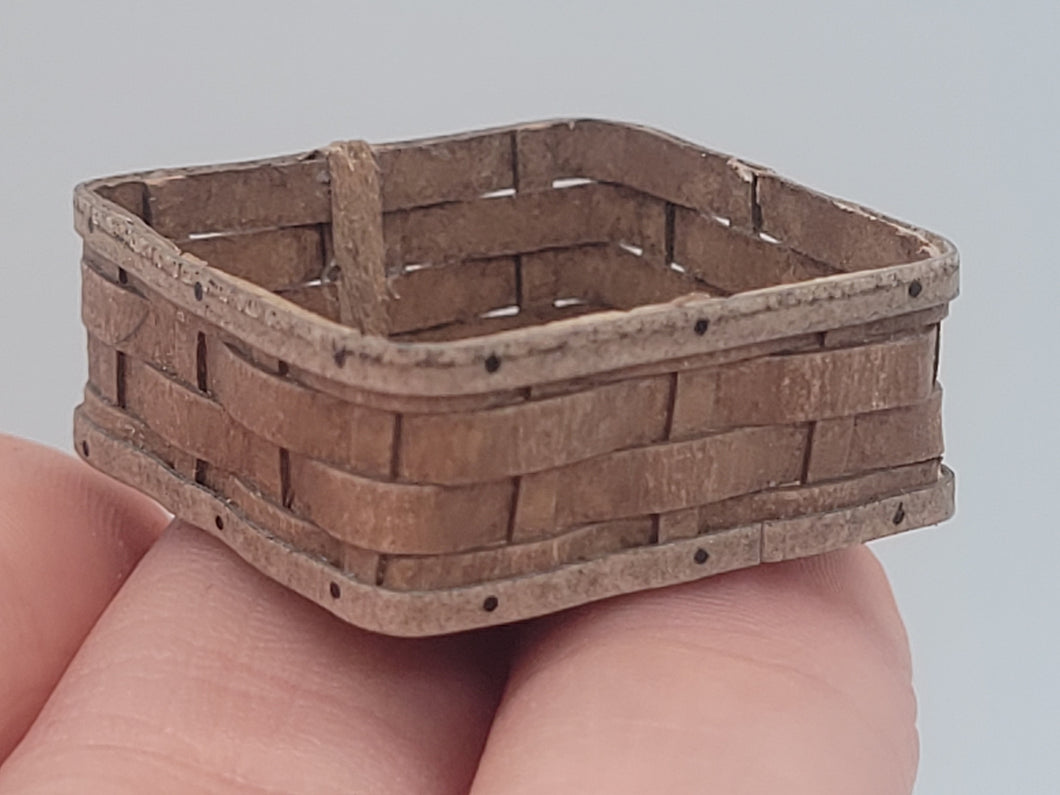 Al Chandronnait – Shallow Square Woven Basket
