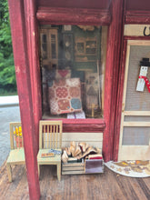 Load image into Gallery viewer, Grandma's Attic Antiques and Collectibles Store front Room Box *Pre-Owned*
