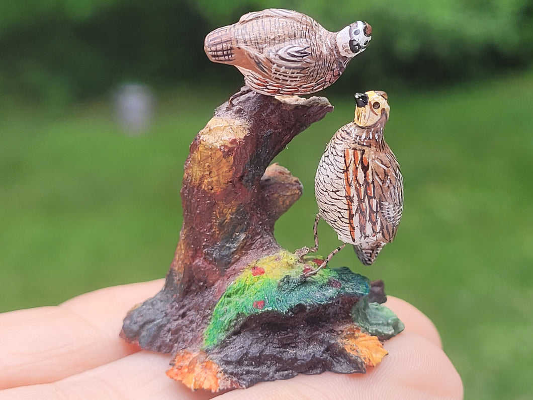 2 Birds on Stump