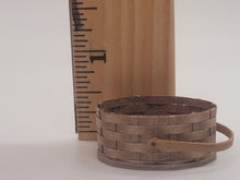Load image into Gallery viewer, Al Chandronnait – Oval Woven Basket with Moving Handle
