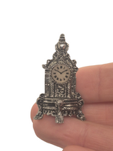 Load image into Gallery viewer, Jeanetta Kendall – Metal Clock w/ Point
