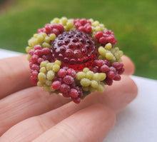 Load image into Gallery viewer, Victorian Jello Mould with Frosted Grapes
