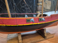 Load image into Gallery viewer, Portuguese Lanteen Rigged Ca. 1500 Caraval Boat Display (No Sails)
