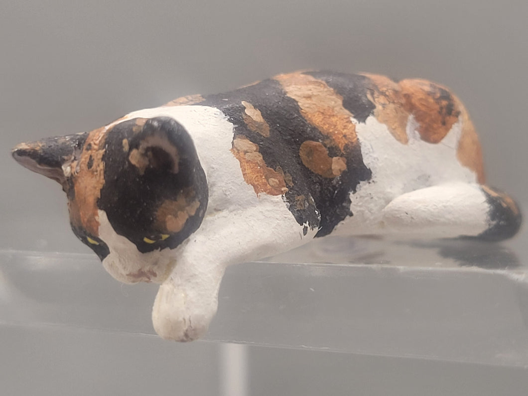 Resin Calico Cat Looking Off Ledge