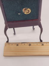 Load image into Gallery viewer, Bespaq Music Box – Been Repaired
