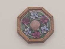 Load image into Gallery viewer, 1&quot; Sailor&#39;s Valentine - Pink Clamshell with Assorted Flowers &amp; Leaves – by Pam Friend
