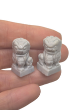 Load image into Gallery viewer, Vince Stapleton – 2pc Porcelain Lion Statues
