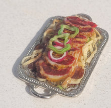 Load image into Gallery viewer, Meat Slices on Noodles with Pepper and Onion
