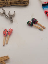 Load image into Gallery viewer, Dollhouse Miniature ~ 1:12 Scale, Leather Chest with Southwest Accessories Inside
