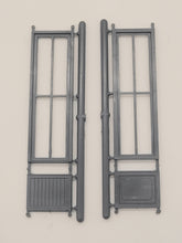 Load image into Gallery viewer, Dollhouse Miniature ~ 1:48 Scale, Storefront Single Window #3735
