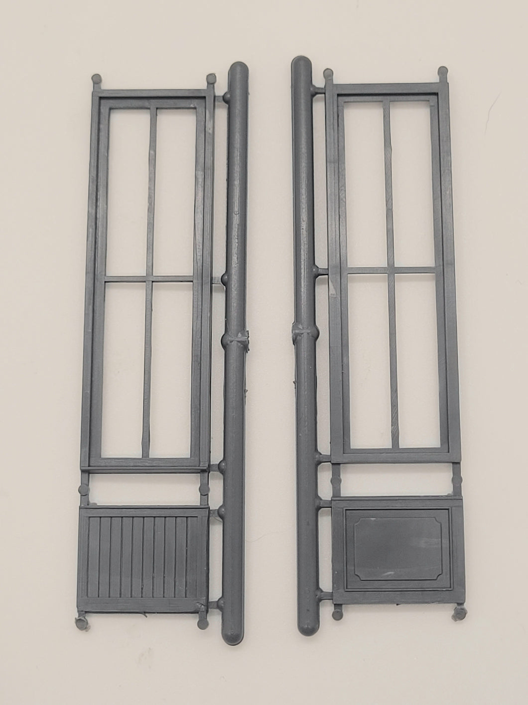 Dollhouse Miniature ~ 1:48 Scale, Storefront Single Window #3735