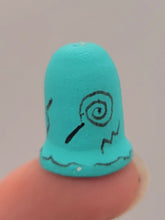 Load image into Gallery viewer, Dollhouse Miniature ~ 1:12 Scale, Tribally Painted Bell-Shaped Art Piece
