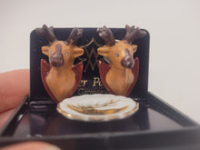 Load image into Gallery viewer, Dollhouse Miniature ~ Reutter Porcelain, Hunters Deer Heads &amp; Elk Plate
