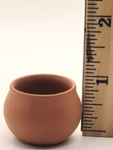 Load image into Gallery viewer, Dollhouse Miniature ~ 1:12 Scale, 5pc Terracotta Pot Set
