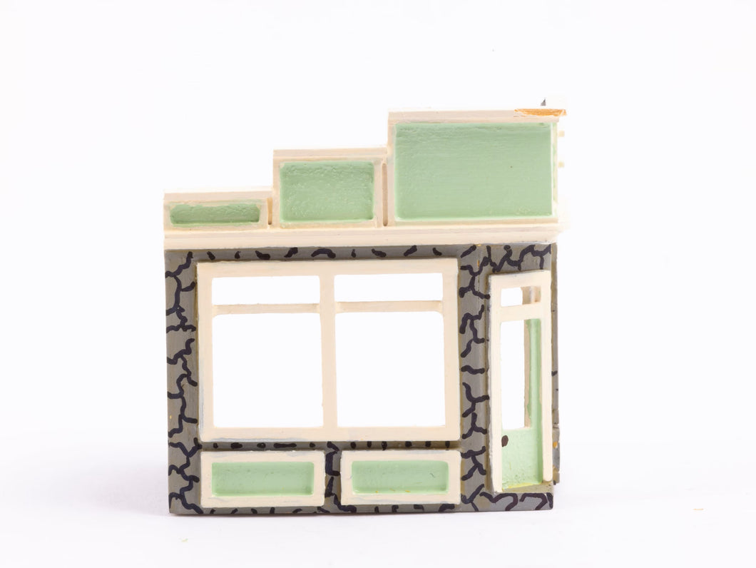 Robert Street 1:144 Scale Corner Shop Roombox